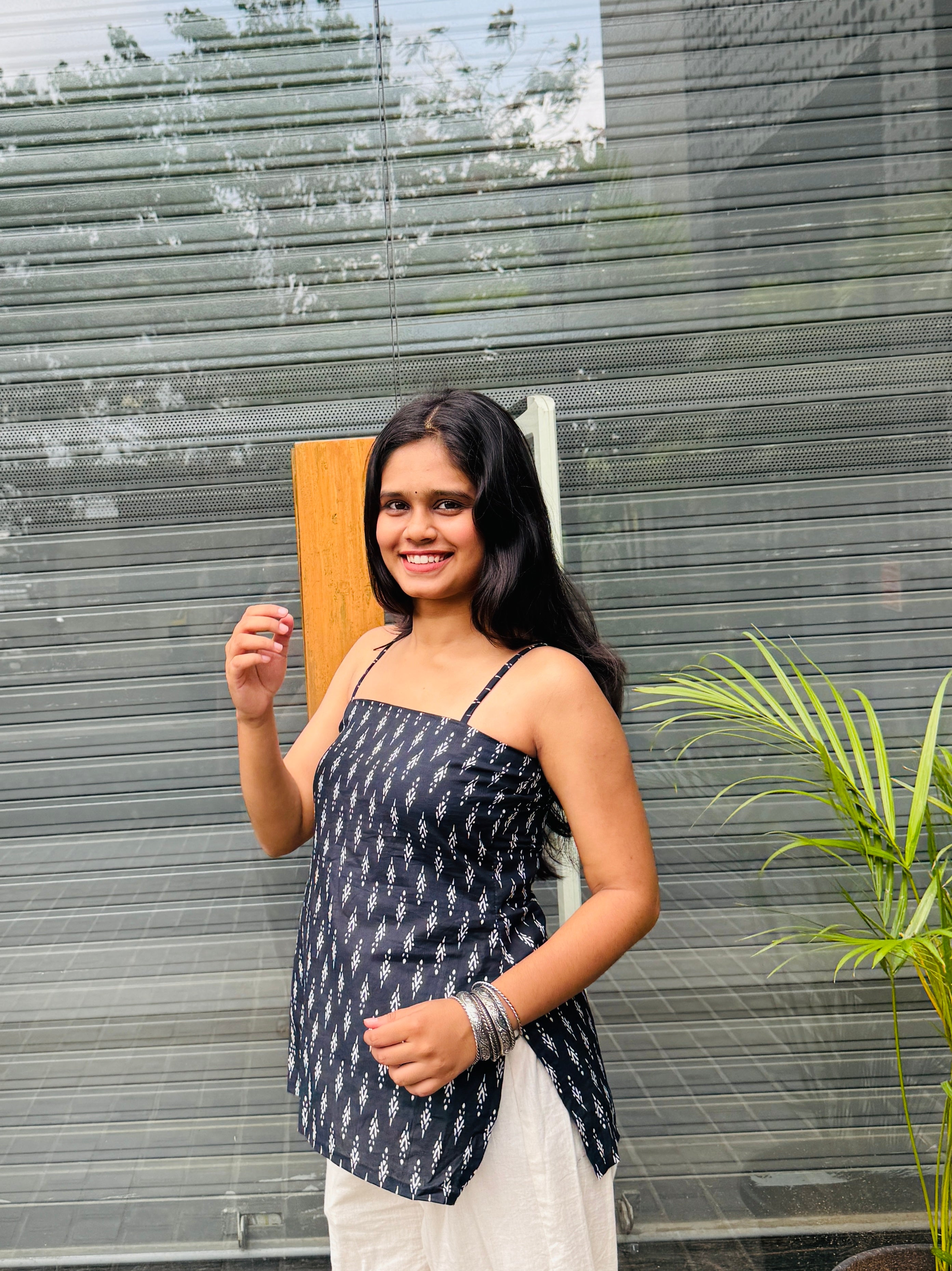 Naina Black Spaggeti Kurti