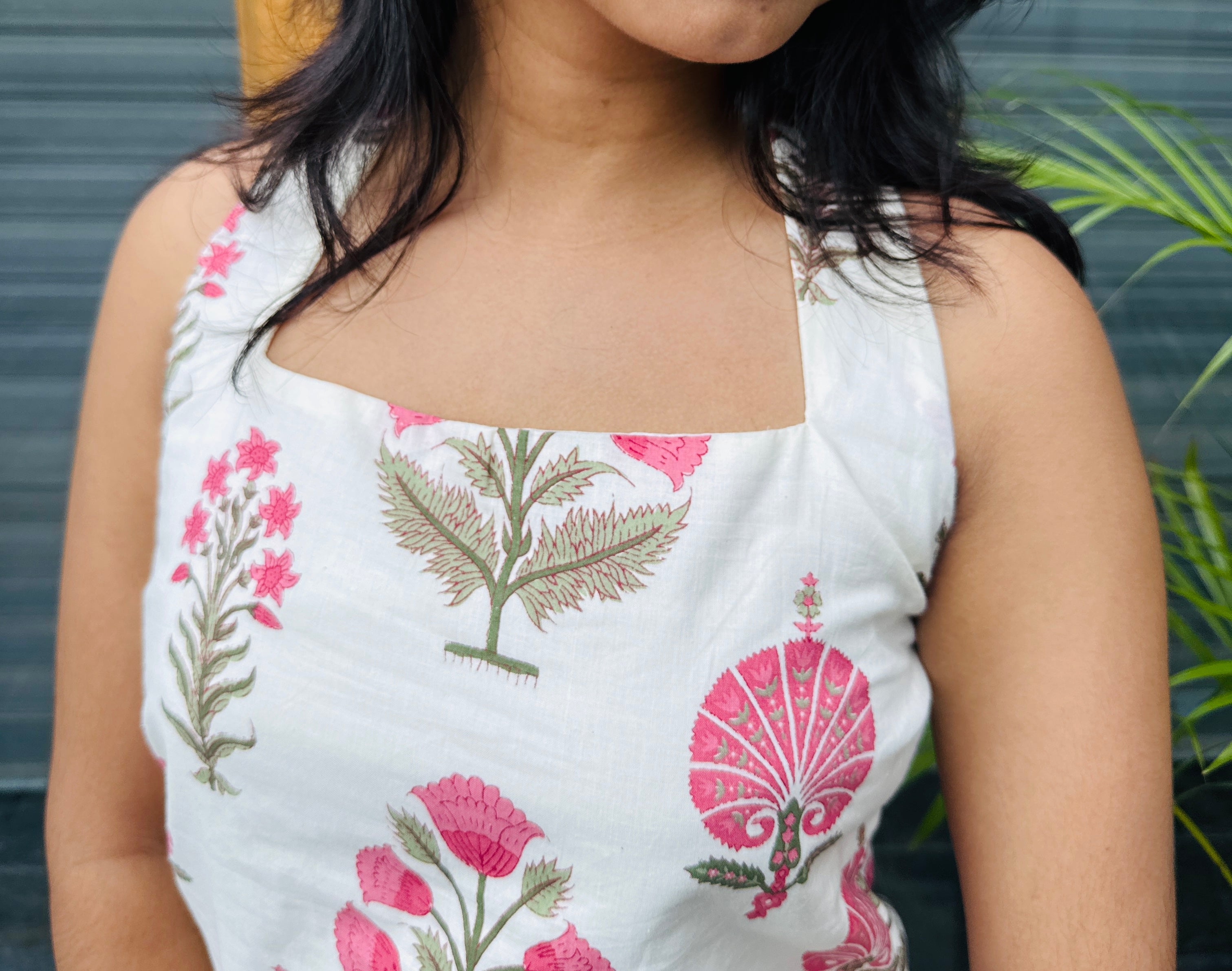Amaiyra Printed White Kurti