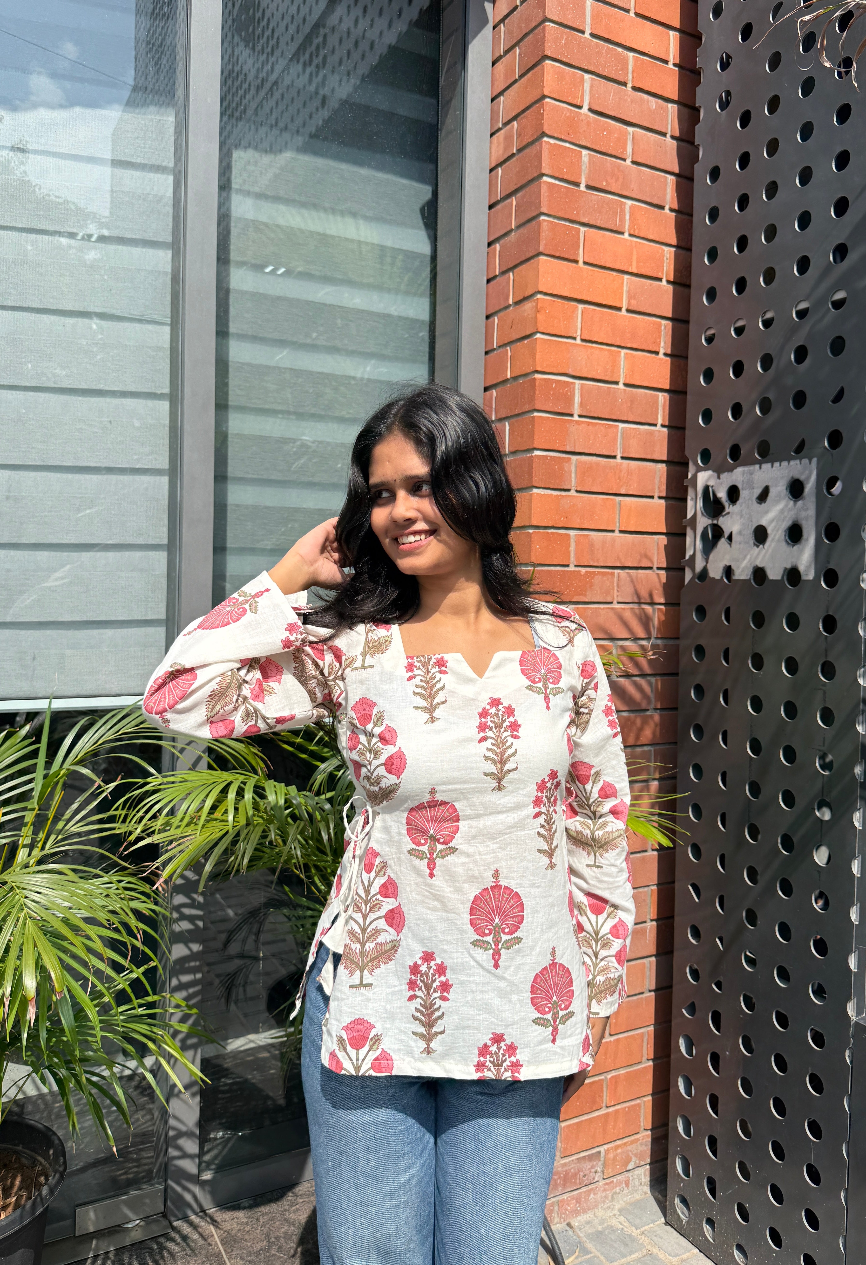 Aarohi Side Tie-Up Kurti