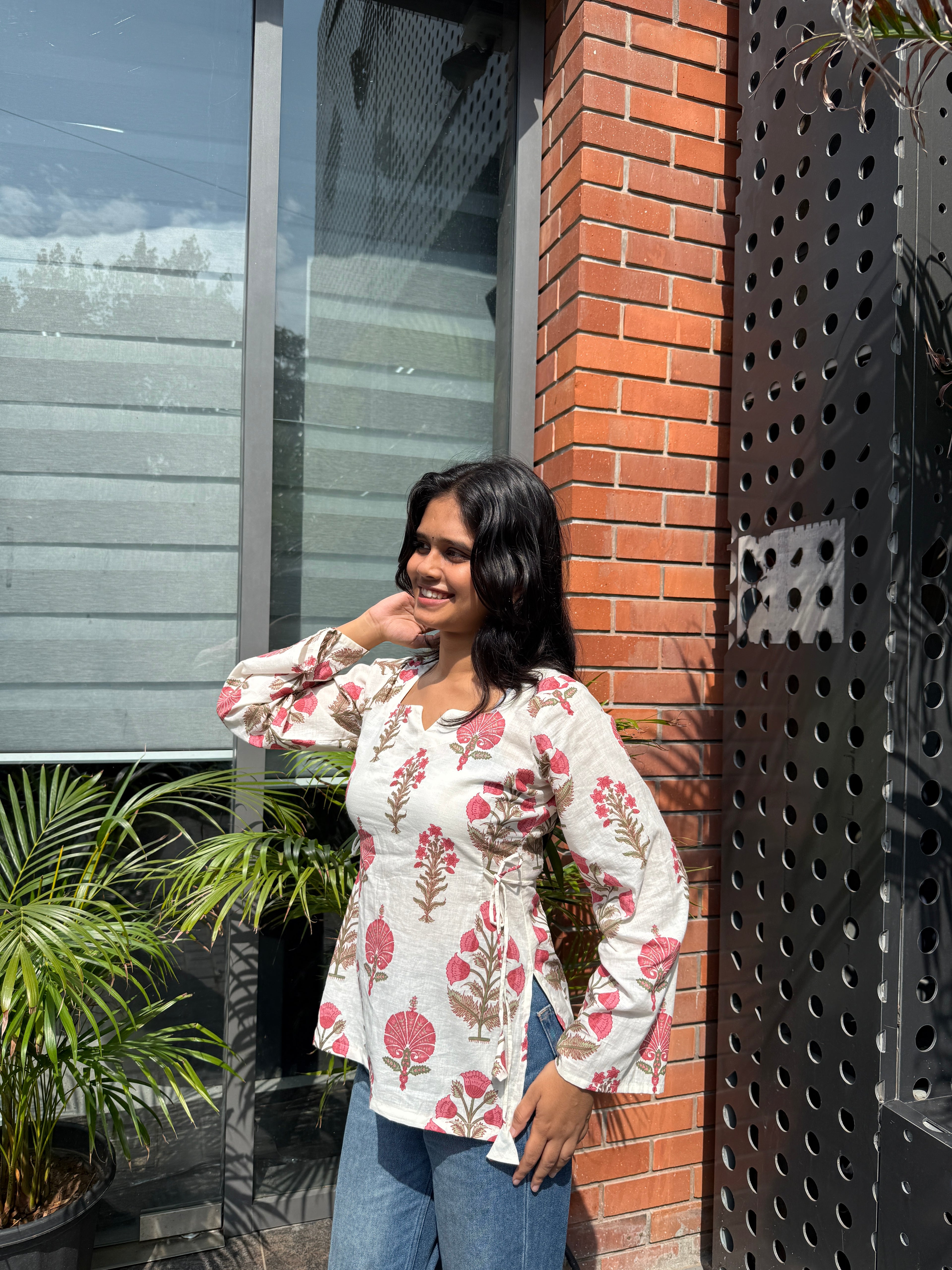 Aarohi Side Tie-Up Kurti