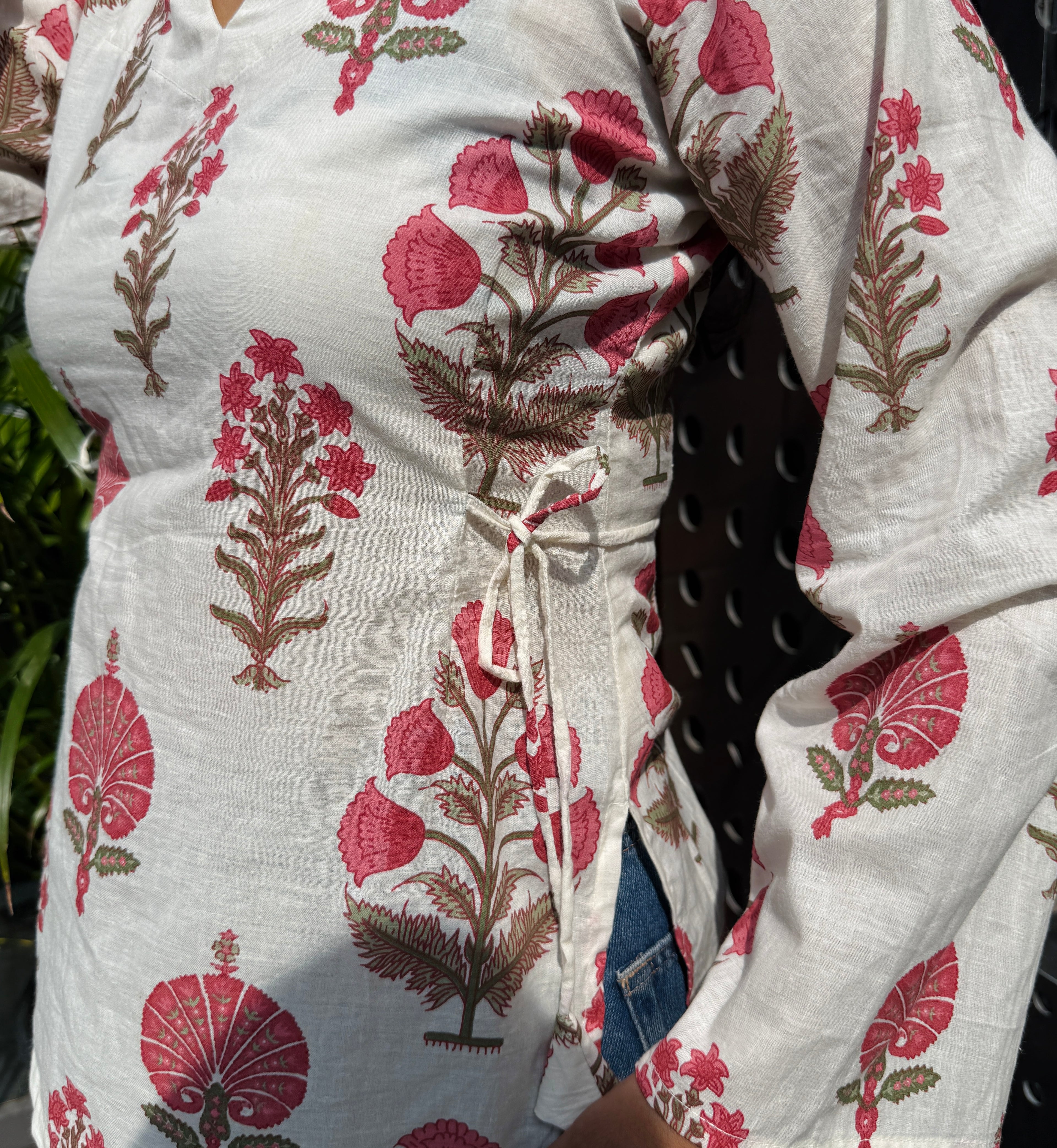 Aarohi Side Tie-Up Kurti