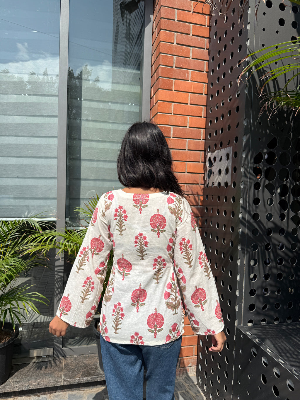 Aarohi Side Tie-Up Kurti