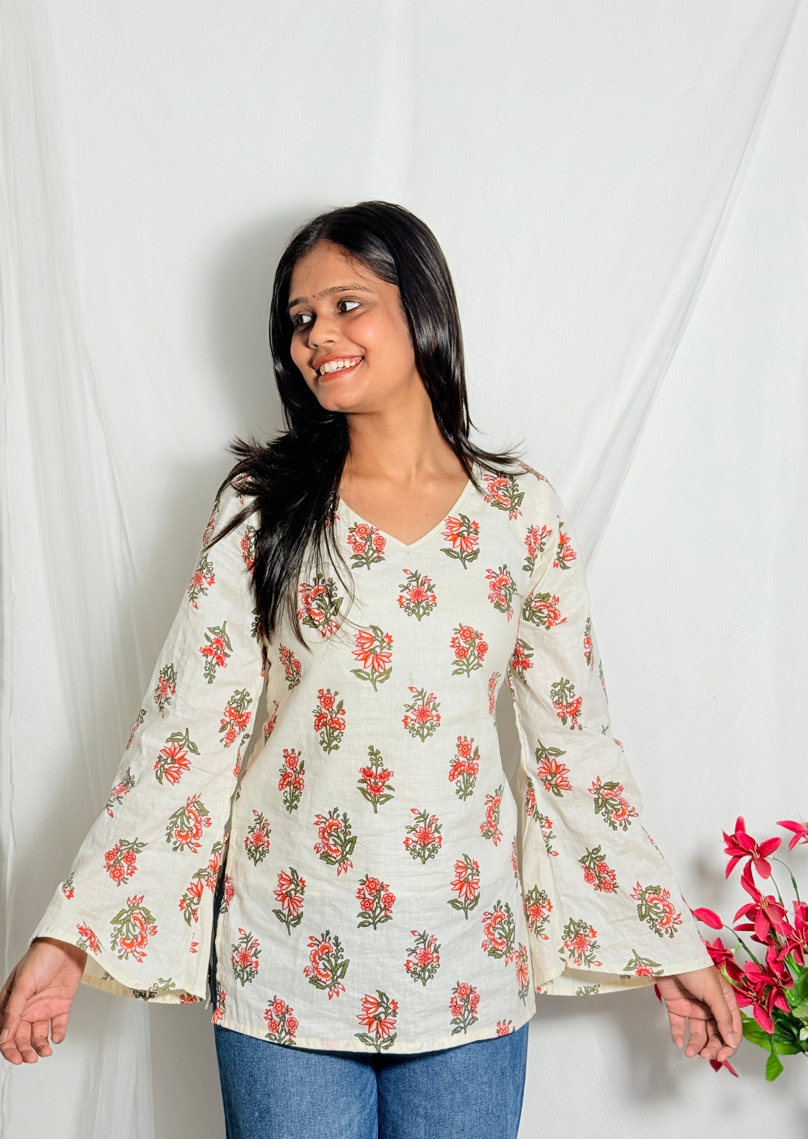 Saanvi Bell Sleeve Corset Back Kurti