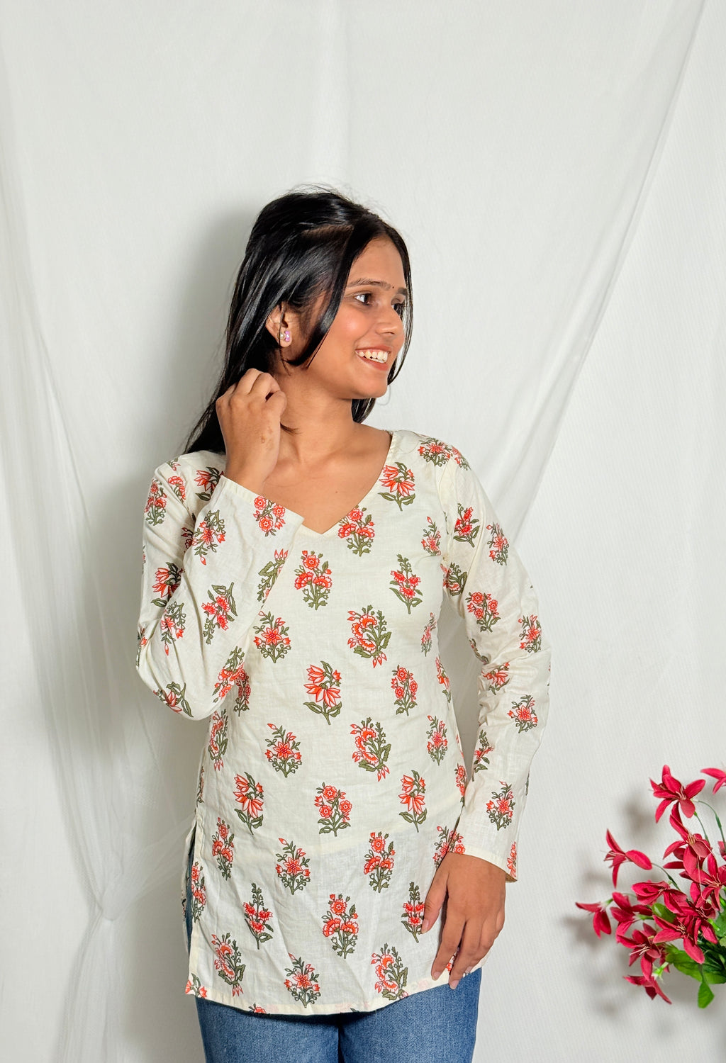 Saanvi Full Sleeve Corset Back Kurti