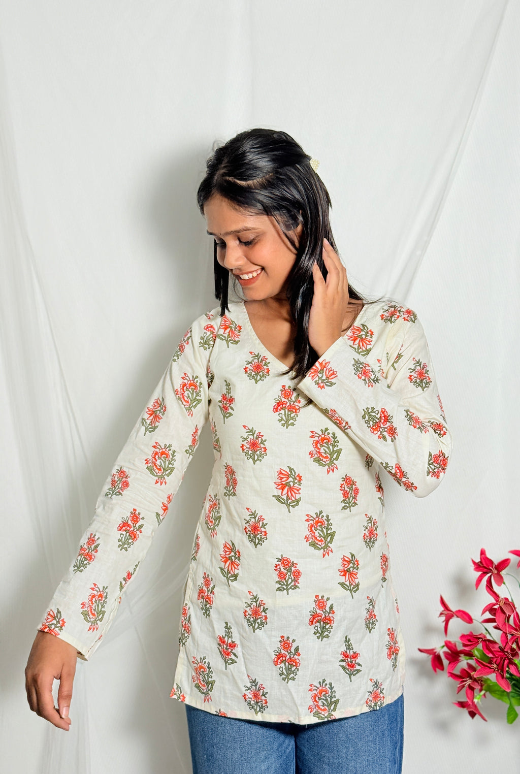 Saanvi Full Sleeve Corset Back Kurti