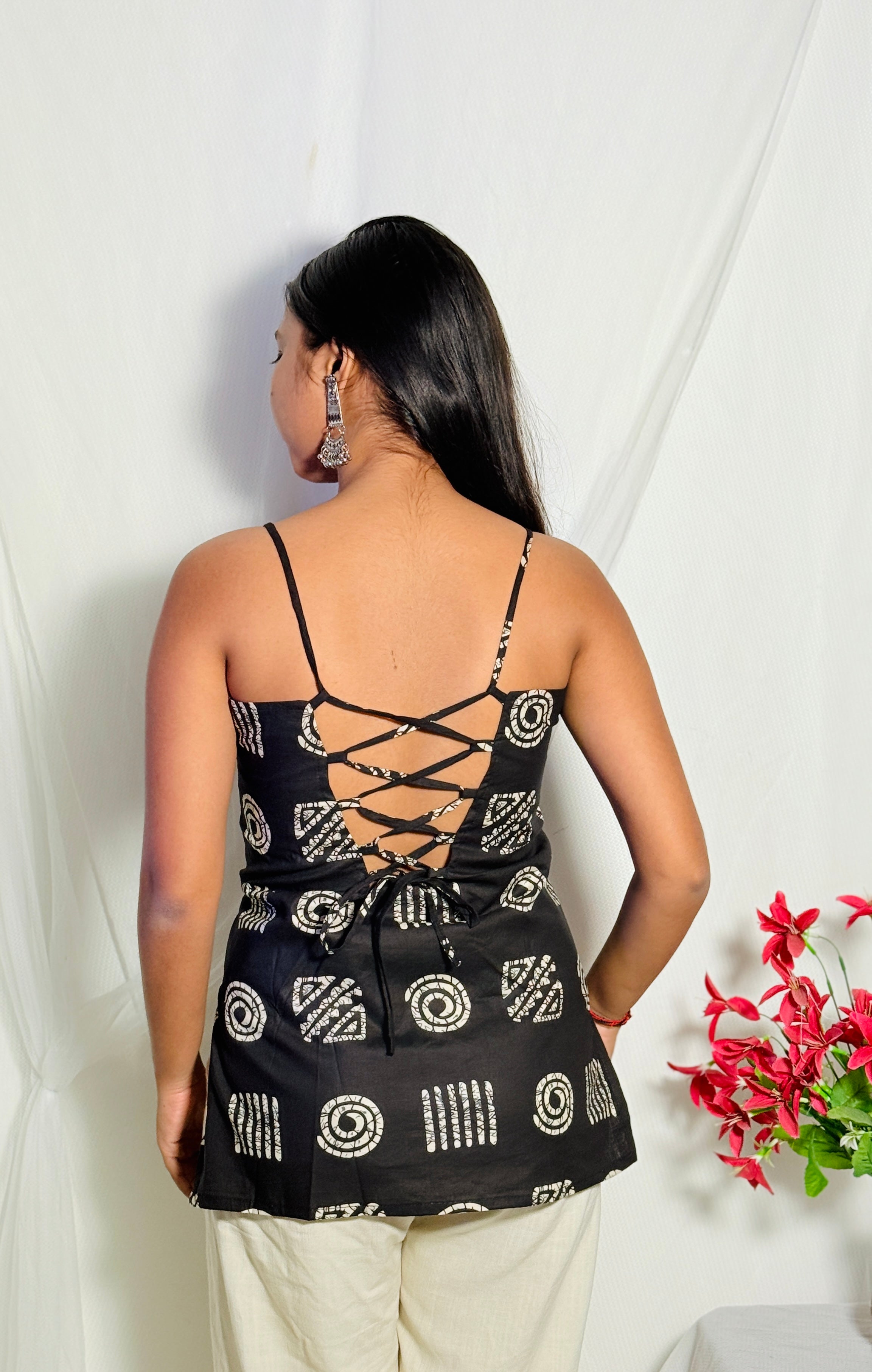 Naina Black Spaghetti Kurti