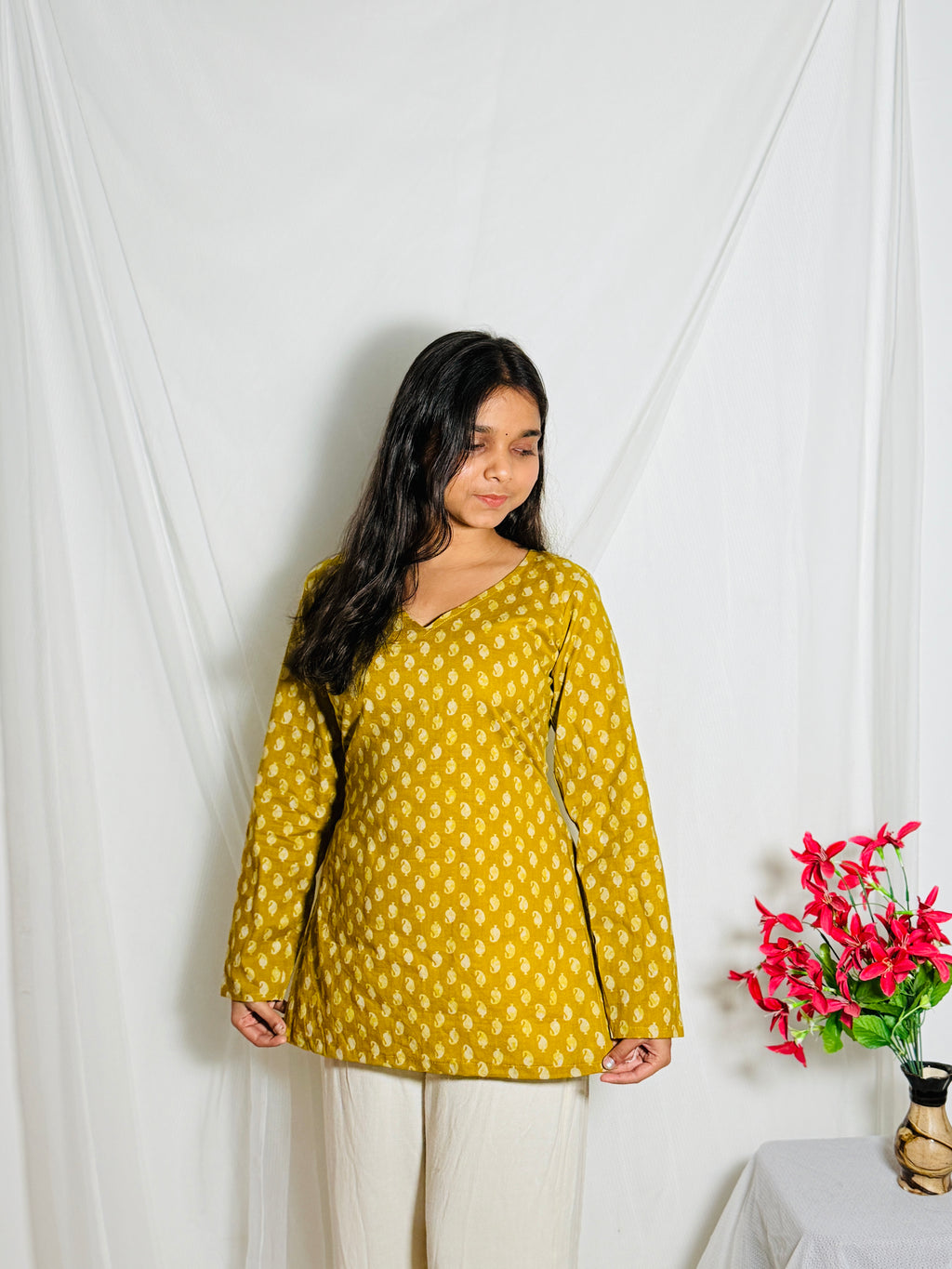 Annu Yellow Printed Kurti