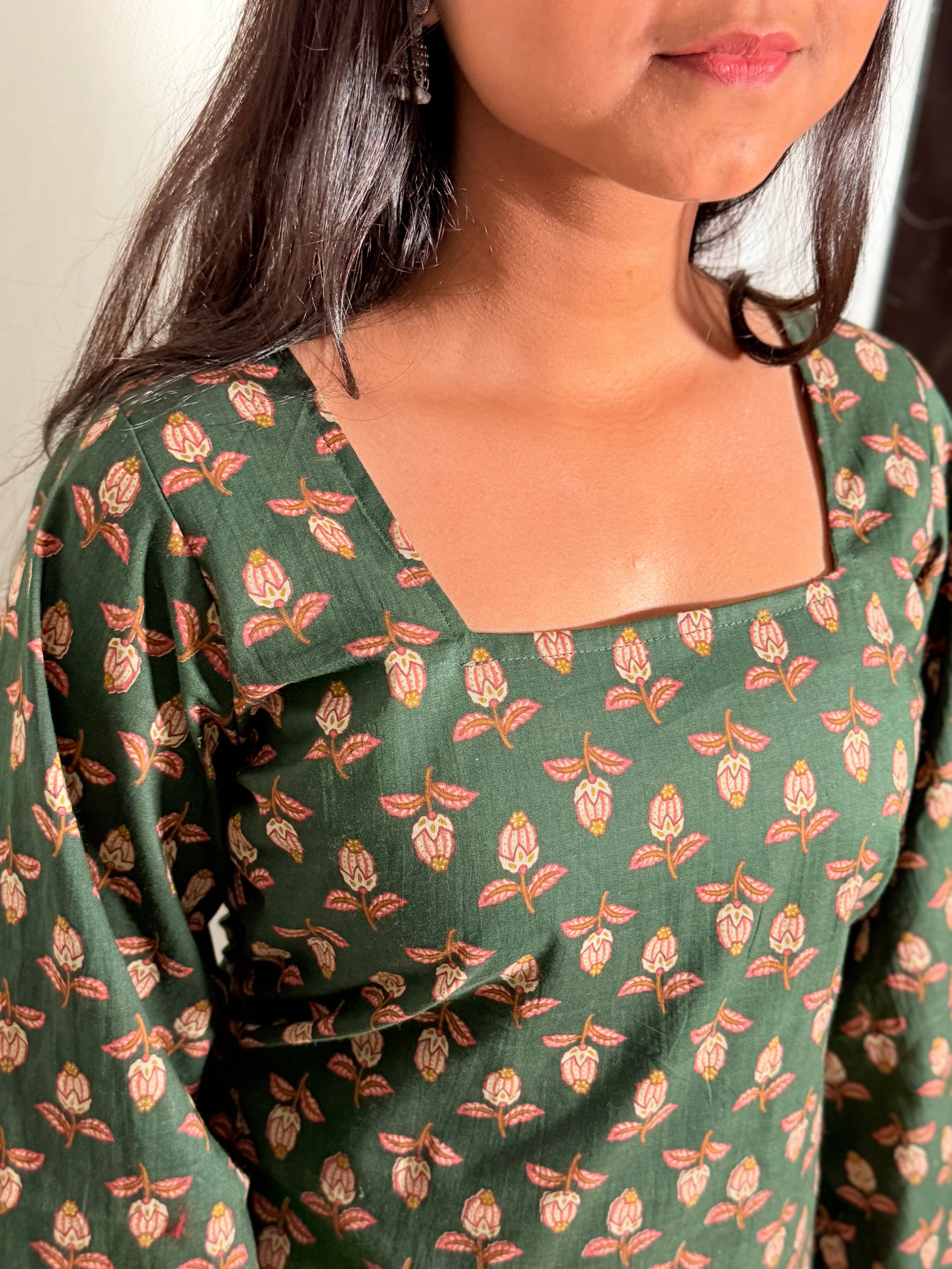 Reet Olive Green Printed Kurti
